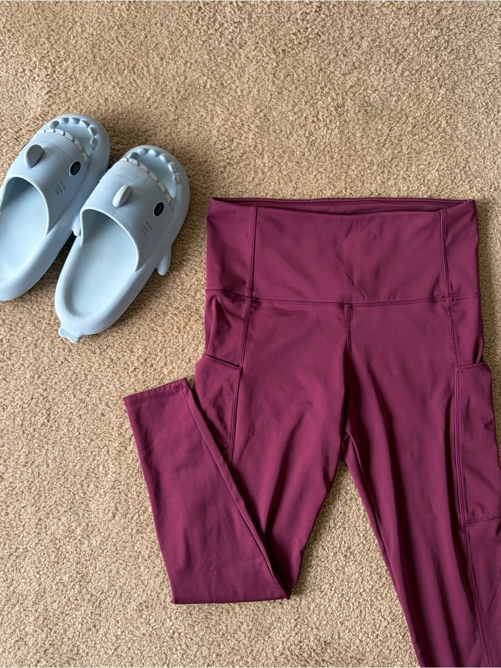 dark purple leggings